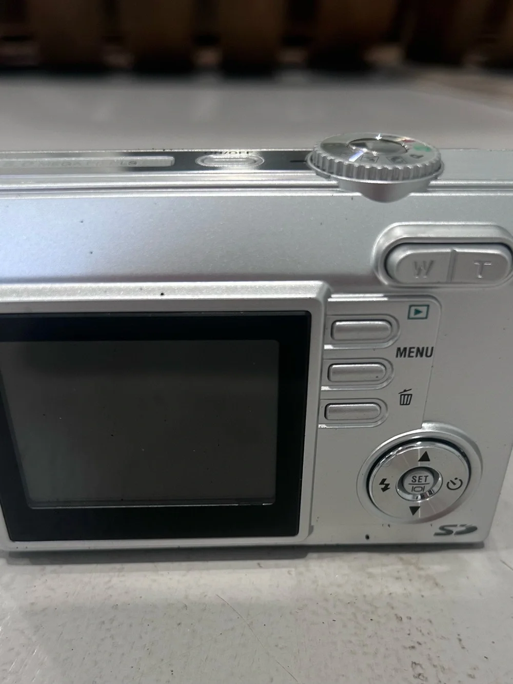 Lot of 4 - Canon And Minolta Cameras - FOR PARTS /REPAIR/UNTESTED BUT MAY WORK